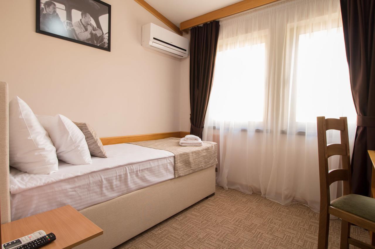 Hotel Yugoslavia Никшич Экстерьер фото