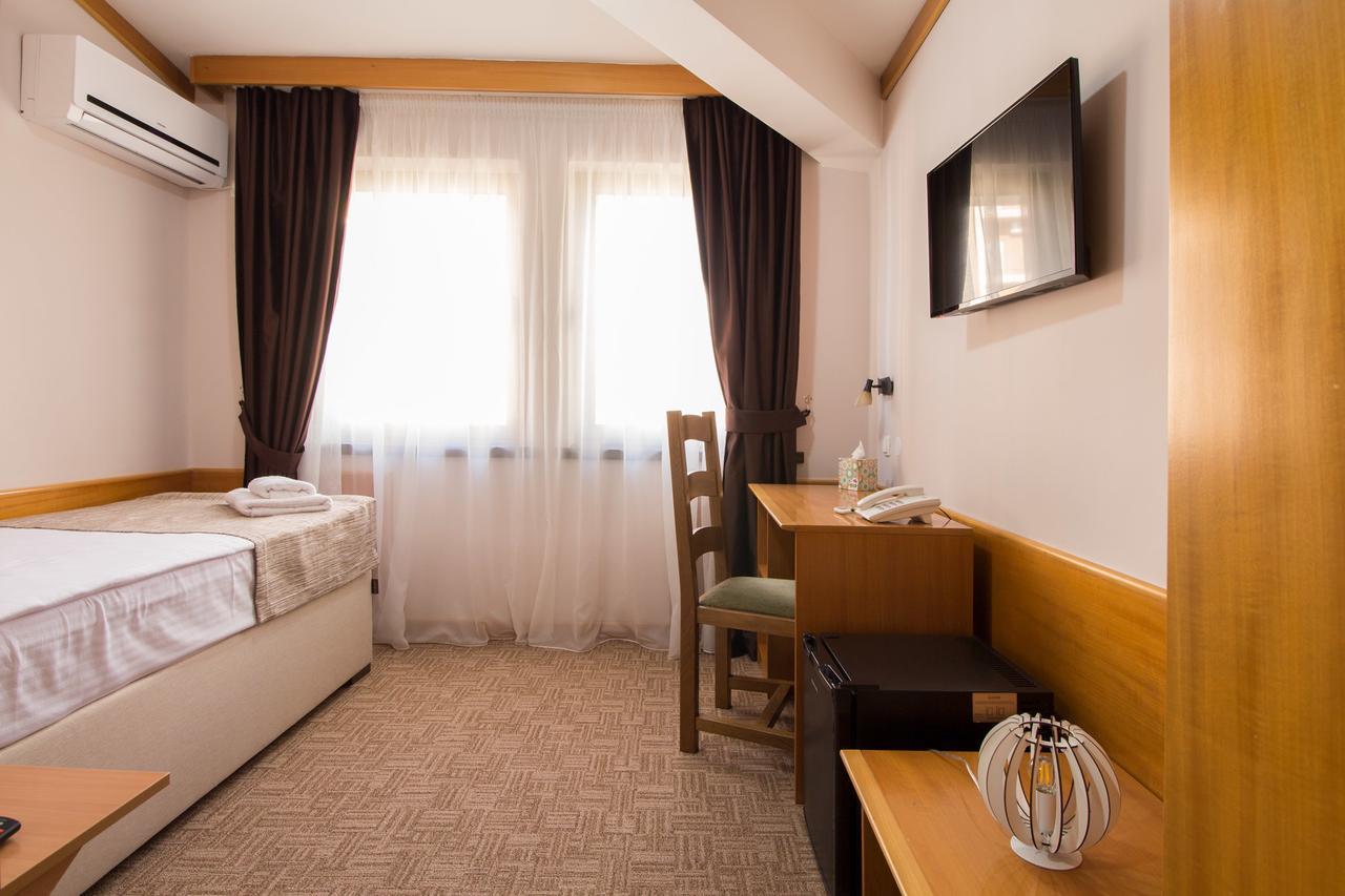 Hotel Yugoslavia Никшич Экстерьер фото